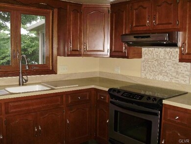 5038 Cornerstone Rd, Allentown, PA 18106 - photo 6