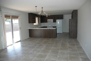 dahl home 006
