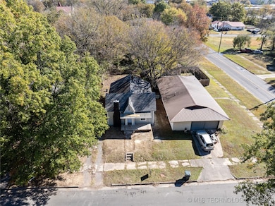 304 N 11th St, Muskogee, OK 74401 - photo 7