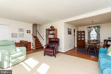 606 Southmont Rd, Catonsville, MD 21228 - photo 6