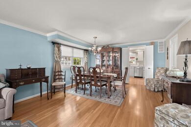 5645 Chelwynd Rd, Halethorpe, MD 21227 - photo 4