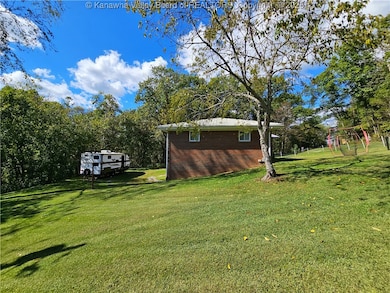 236 Buck Rd, Leon, WV 25123 - photo 6