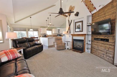 433 Fall Dr, Nampa, ID 83686 - photo 4