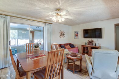 Dining/Family Rm