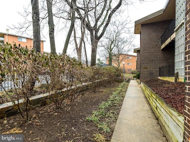 3926 Stone Gate Dr unit C, Suitland, MD 20746 - photo 6