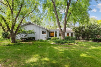 4 Butternut Dr, Naperville, IL 60540 - photo 3