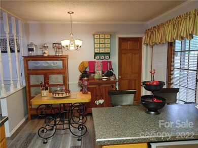 811 Woods Dr, Statesville, NC 28677 - photo 6