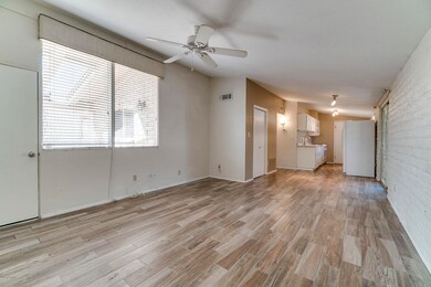 005-4203N36thStUnit24-Phoenix-AZ-85018-s