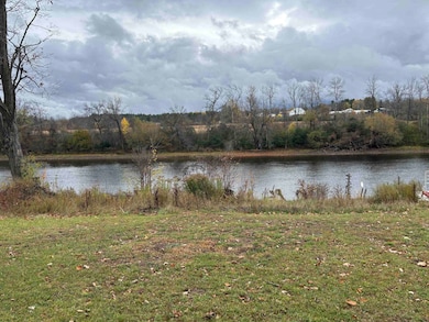 201 E Hatfield St, Massena, NY 13662 - photo 4