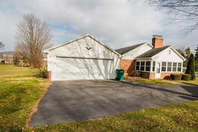 355 Westview St, Harrisonburg, VA 22801 - photo 5