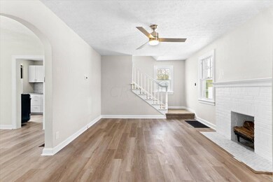 06-Living Area