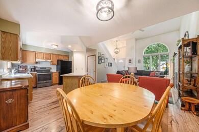DN to LVR, Kitchen