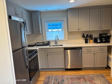 127 B N. Main8