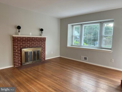 2121 Greenwich St, Falls Church, VA 22043 - photo 5