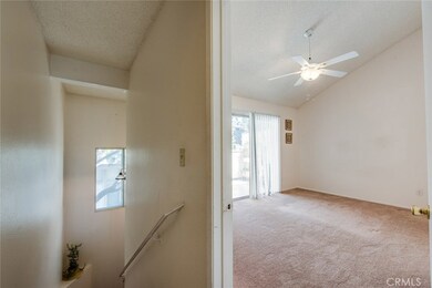 9200 Palm St unit 4, Bellflower, CA 90706 - photo 4