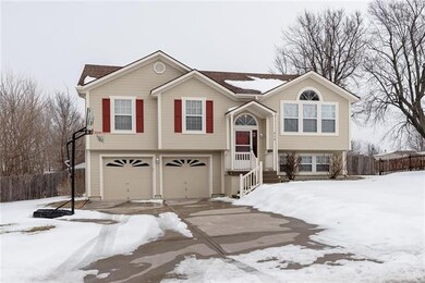 313 S Monroe St, Raymore, MO 64083 - photo 2