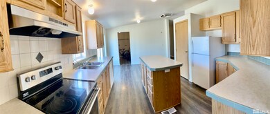 8410 Bluebird Ct, Winnemucca, NV 89445 - photo 7