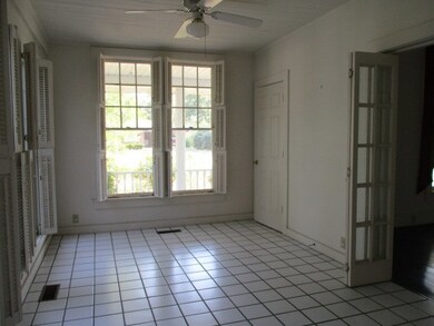 259 S Massey St, Barwick, GA 31720 - photo 5