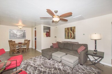 02 Family Room