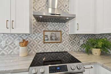 17-web-or-mls-S Amber St-0805-017