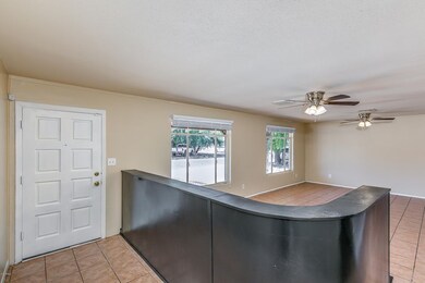 3202 W Marshall Ave-6