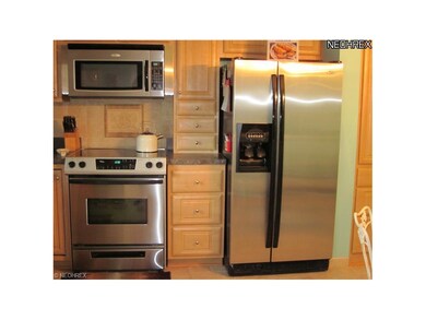 All newer stainless appliances stay