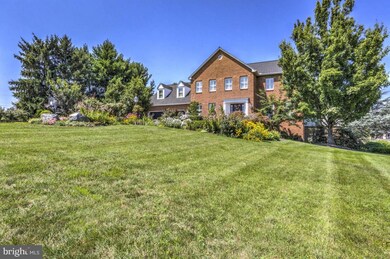 535 Bruce Ave, Mount Joy, PA 17552 - photo 3