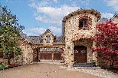Classic attached Porte Cochere 
