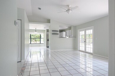 13140 159th St N-4