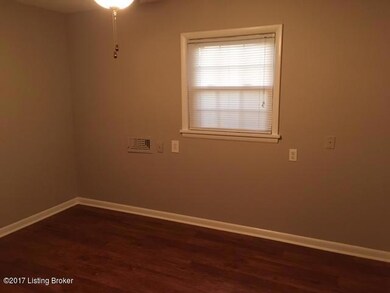 5409 Idlewood Ln, Louisville, KY 40291 - photo 6