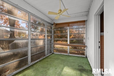 1911 21st St unit 1911 1/2, Rock Island, IL 61201 - photo 7