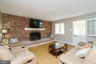 407 Berkley Rd, Exton, PA 19341 - photo 5