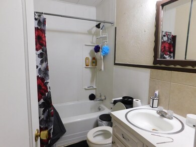 605 NE 3rd St, Guymon, OK 73942 - photo 6