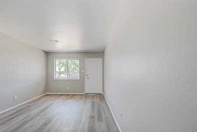 5609 Arthington St, Houston, TX 77053 - photo 4