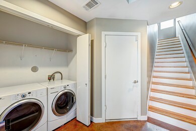 The utility room is located on the first floor( do