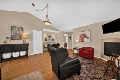 1437NECovingtonLn-19