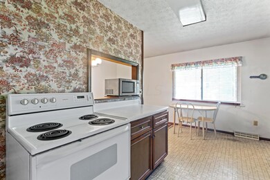 2561 Milverton Way, Columbus, OH 43224 - photo 6