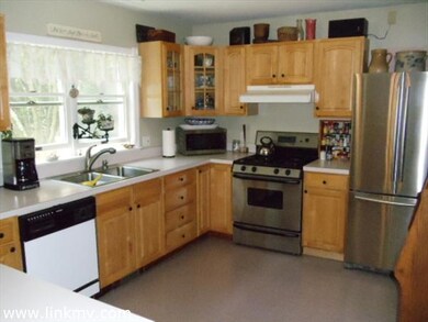 48 Maura Way, Vineyard Haven, MA 02568 - photo 5