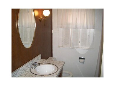 Master Bath/Spa.