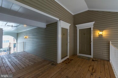 21841 Baldwin Square unit 303, Sterling, VA 20164 - photo 3