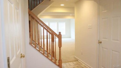 4562 Par Ct, Center Valley, PA 18034 - photo 2