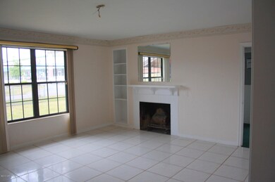 933 Garth Ave, Jacksonville, FL 32205 - photo 4