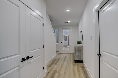 105 W Whitney St unit E, Houston, TX 77018 - photo 6