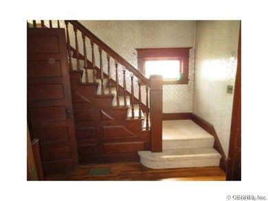 Foyer.