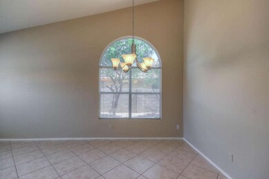 Living Room (4)