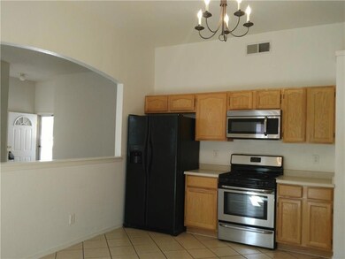 304 Schoellkopf, Horizon City, TX 79928 - photo 6