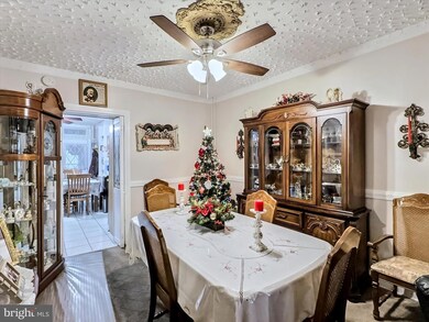 719 E Philadelphia St, York, PA 17403 - photo 6