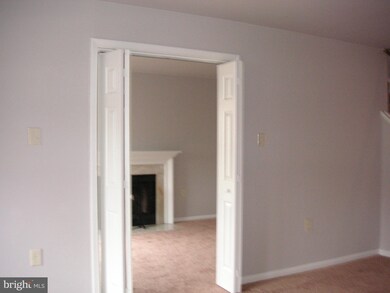 7532 Belle Grae Dr unit 2, Manassas, VA 20109 - photo 4