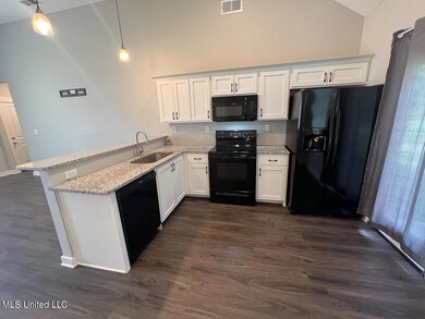 753 Bennett Cir, Byhalia, MS 38611 - photo 6