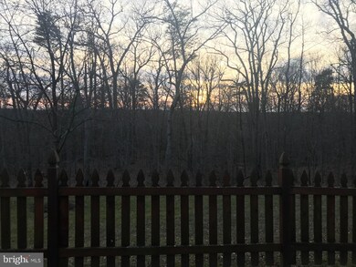 801 Oyster Ct, Odenton, MD 21113 - photo 2